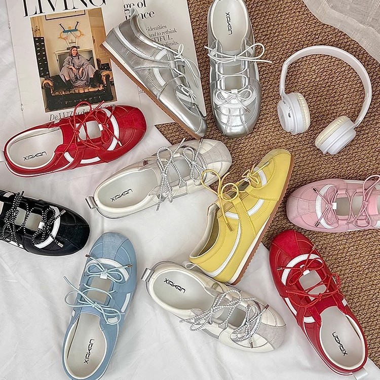 La marea no es sur ~ Zapatos de entrenamiento alemanes de 5cm de aumento interno, modelos de primavera y verano de 2025 para mujeres, zapatos Mary Jane de ballet coreano, zapatos perezosos