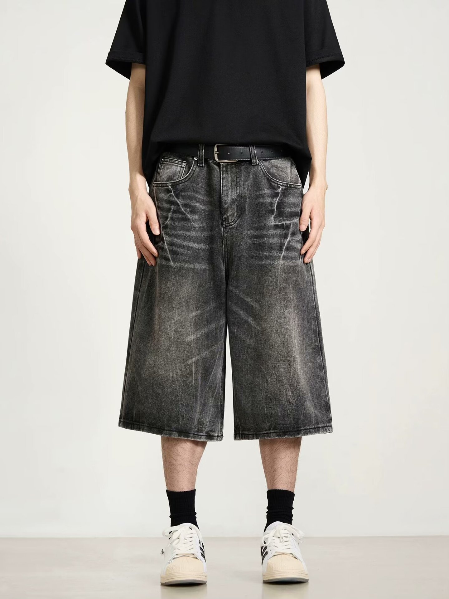 Unisex Retro Washed Distressed Cropped Denim Shorts High Street Style Wide Leg Mid-Length Pants Loose Fitting_viptrois.com