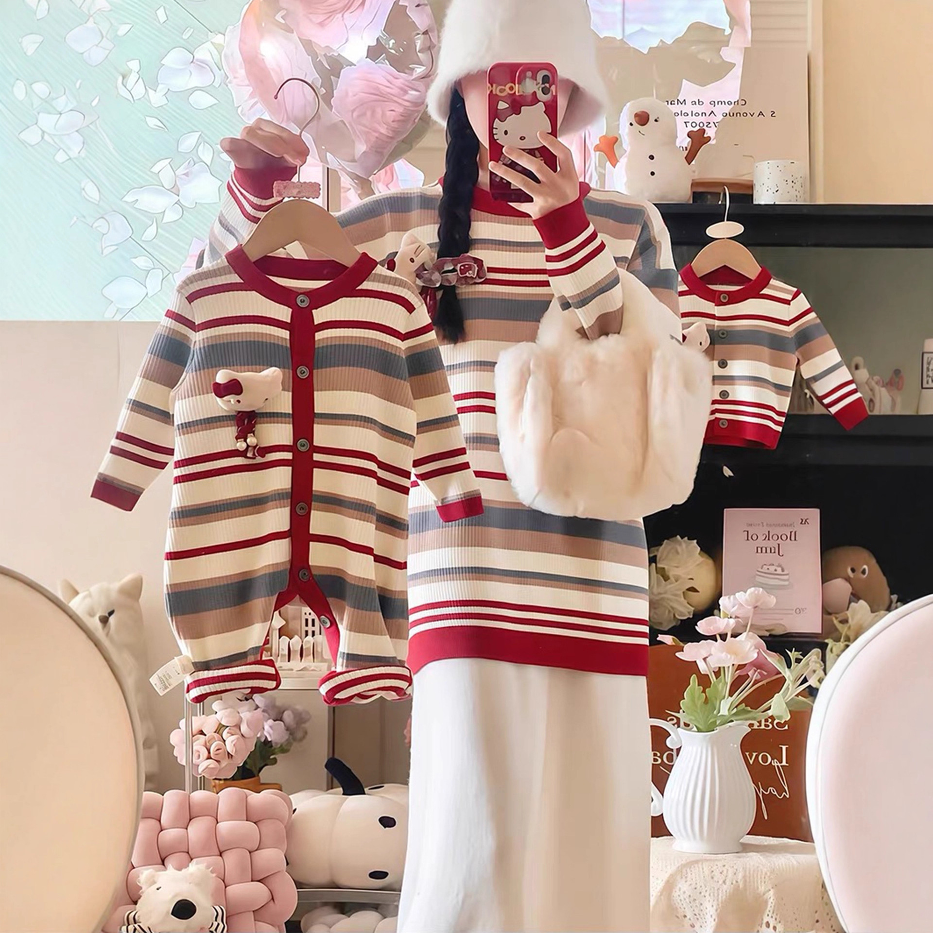 KT Cat matching mother-daughter outfits, cute striped rompers for the whole family, baby rompers, sweaters to wear over other clothes.