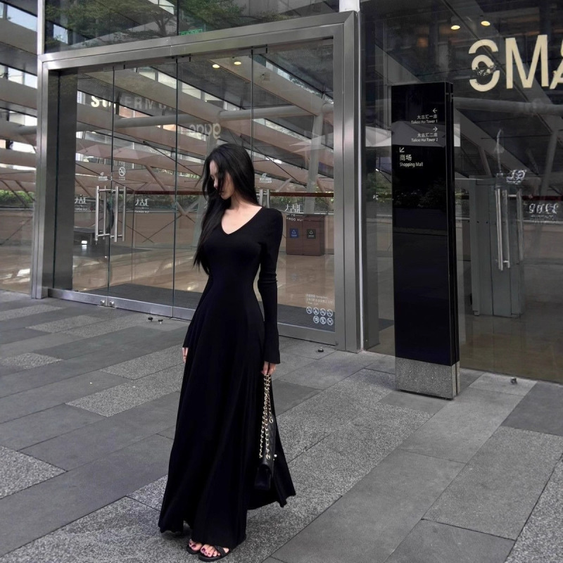 法式针织配大衣连衣裙子2025新款女早春季设计感气质收腰掐腰长裙|undefined