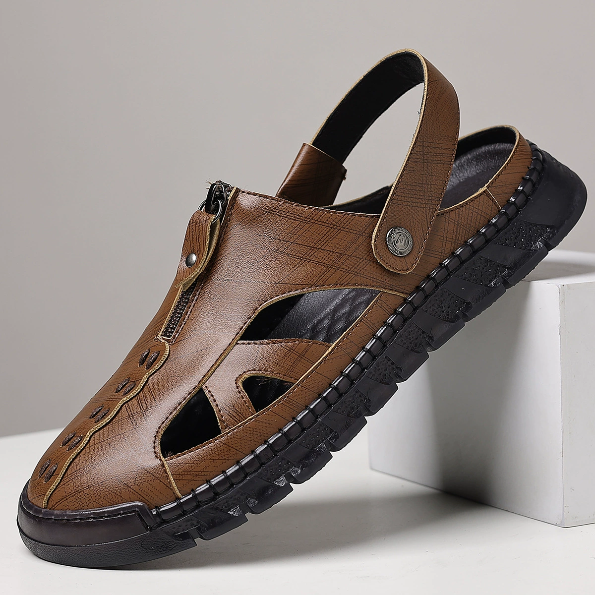 2025 трансграничная внешняя торговля Baotou повседневные сандалии уличные пляжные сандалии и тапочки освежающие, дышащие и удобные мужские туфли без шнуровки