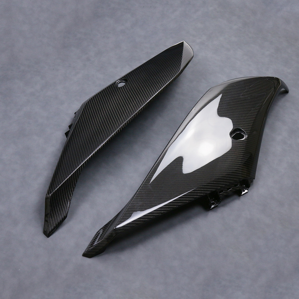 Suitable for new YAMAHA YAMAHA R3 front big side plate carbon fiber shell motorcycle accessories fairing