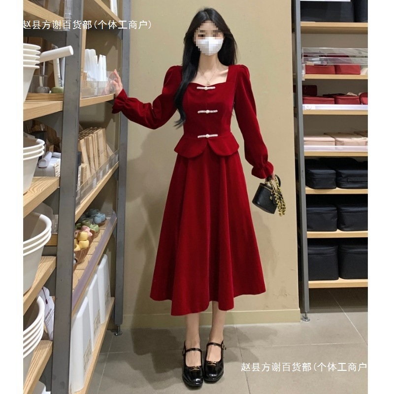 新中式法式高级感丝绒连衣裙女秋冬大码胖mm收腰显瘦红色敬酒礼服