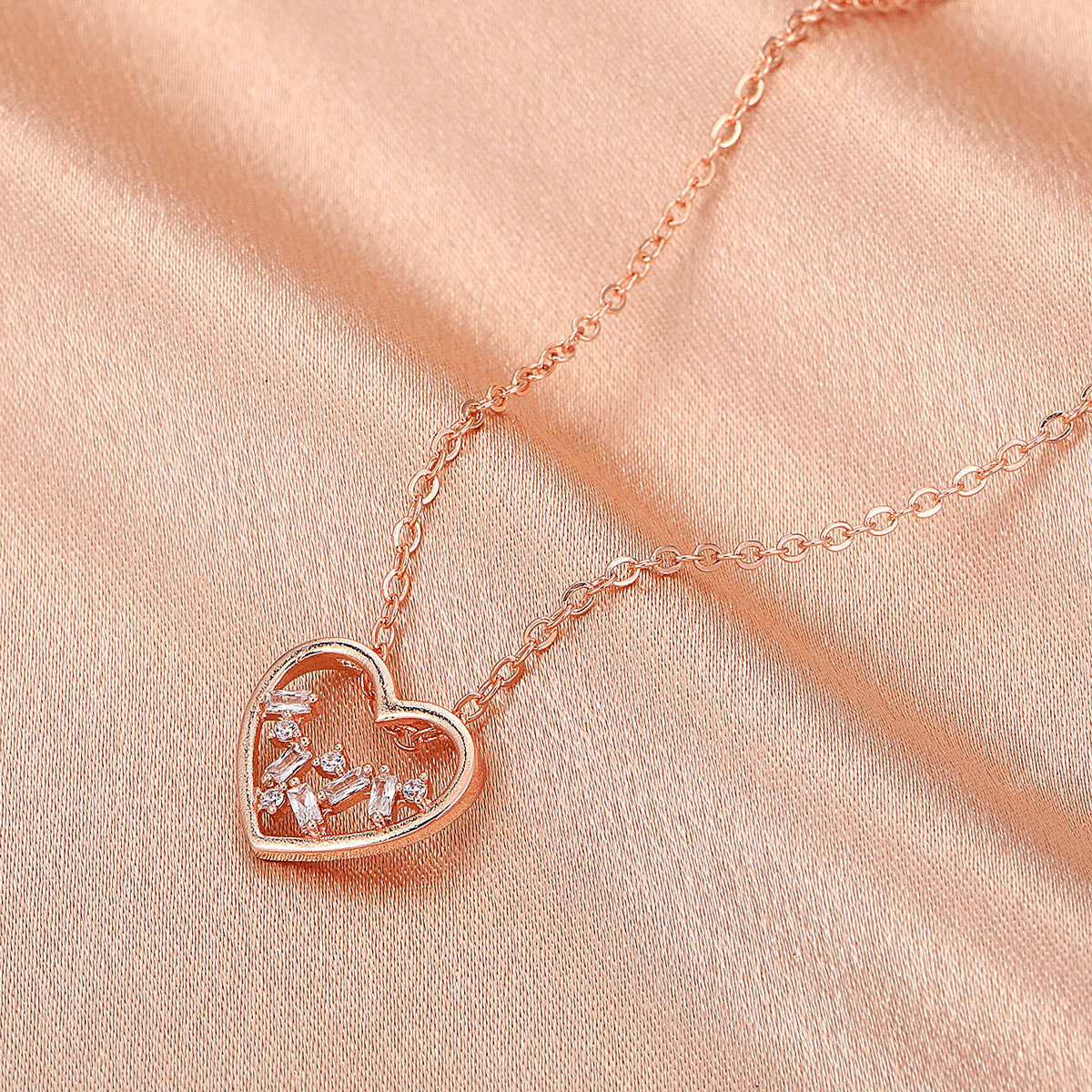 Fashion Heart Shape Copper Necklace Inlay Zircon Copper Necklaces