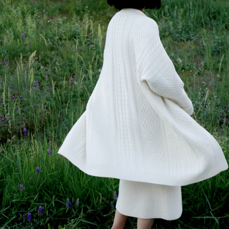 Autumn and winter cashmere cardigan large size women's long Korean manufacturers spot loose twist knitted coat wool coat