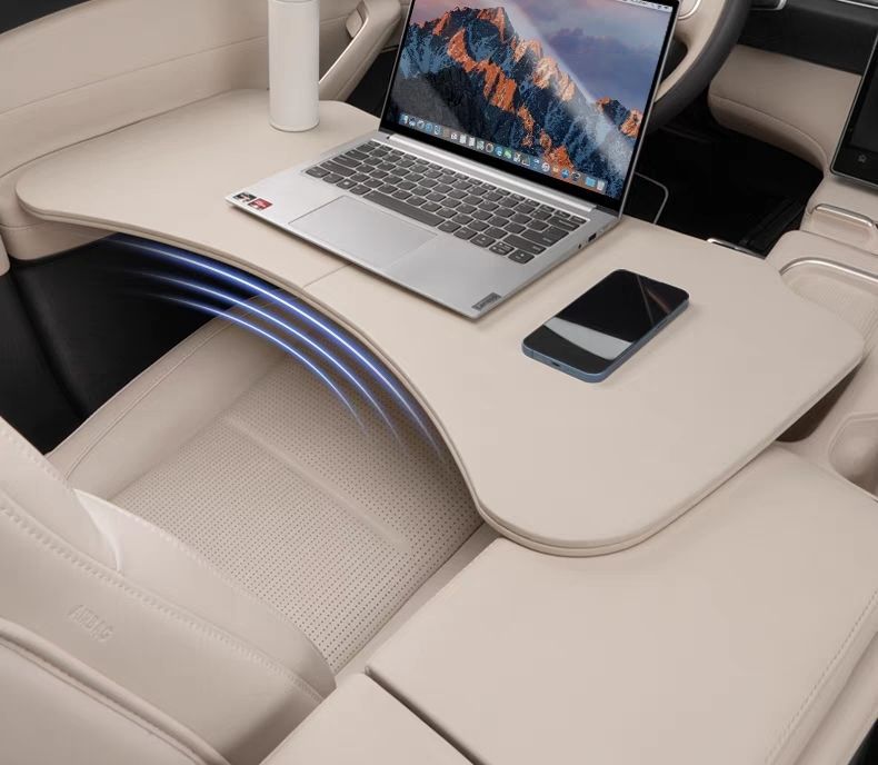 Suitable for Nio Es6Ec6Es8Et5Tet7Ec7 Car-Mounted Small Table, Dining Table, Office Desk, Interior Accessories Wholesale