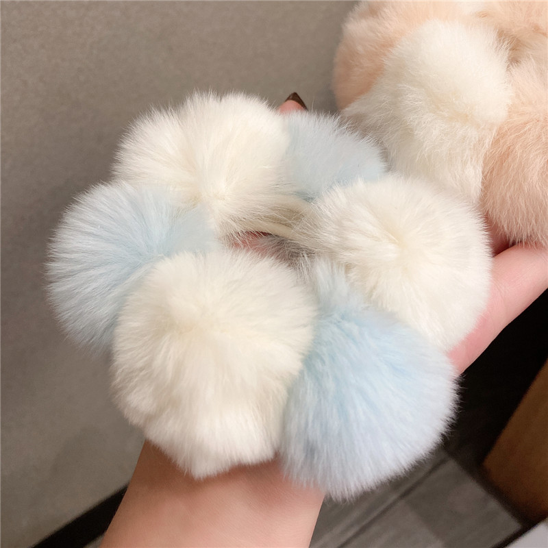 Automne Et Hiver Nouvelle Corde De Tête En Peluche Tempérament Féminin Bande De Caoutchouc Femme Ins Coiffe Bicolore display picture 8