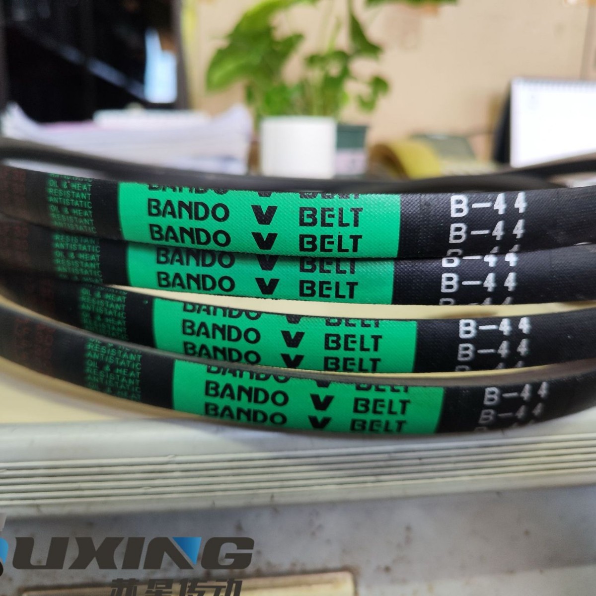 日本阪东BANDO橡胶三角带 B208 B209 B210 B211 B212