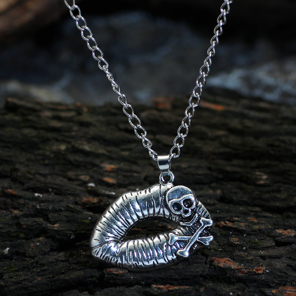 Manufacturer Wholesale European and American Alloy Pendants Skull Lips Fashion Trend Men's and Women's Necklaces Foreign Trade Direct Sales