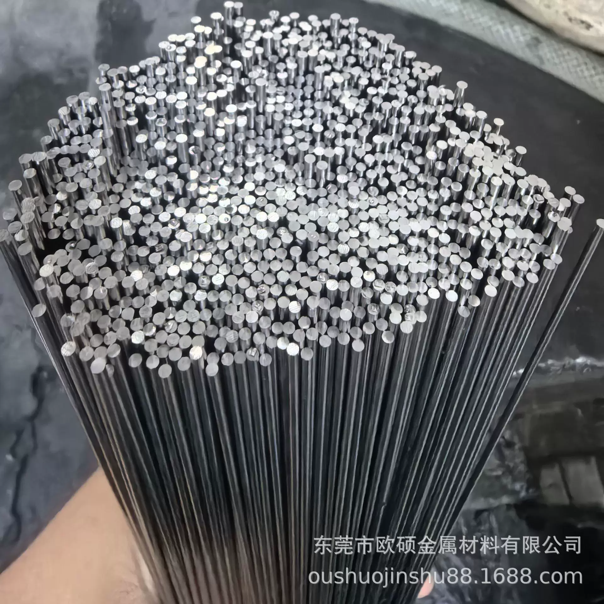 304不锈钢小棒Φ0.8 0.9 1.0 1.1 1.2 1.3 1.4mm 303不锈钢圆棒