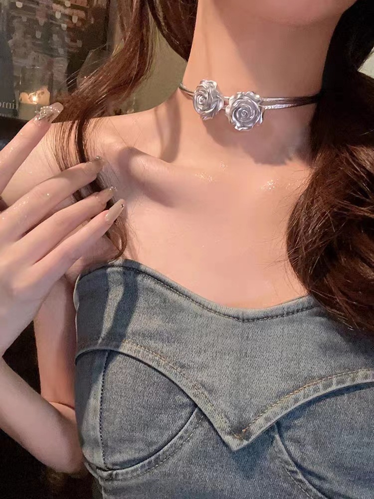 Zilvergrijze roze dubbellaagse nis, lief en cool pittig meisjessleutelbeen choker halsketting, trendy_voghion.com