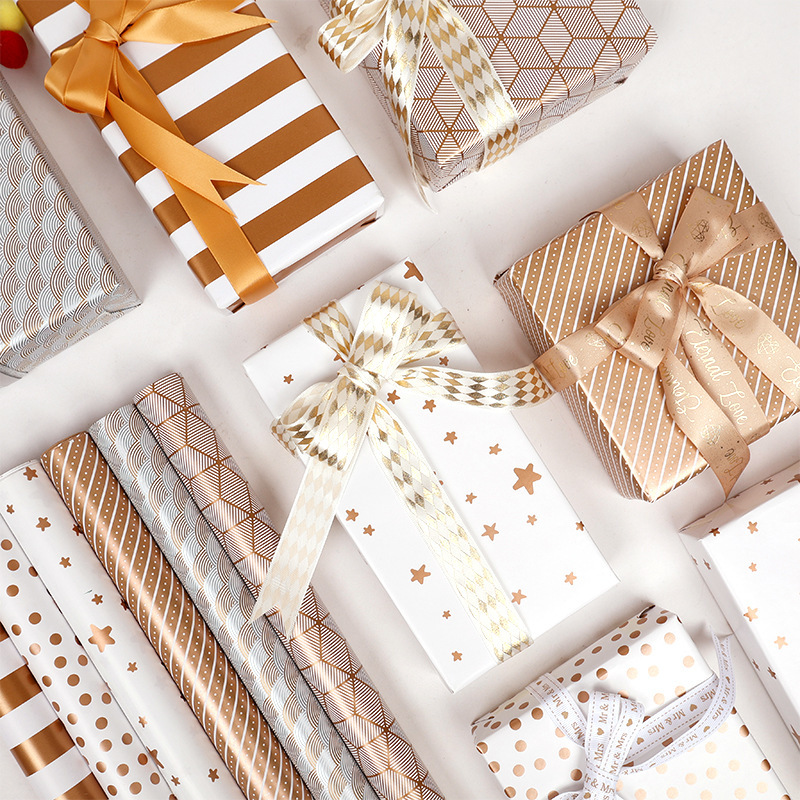 Papel enrollado de gran tamaño, lámina de oro, papel de embalaje de regalo de color metálico, papel de embalaje de regalo de cumpleaños de San Valentín, rayas de lunares