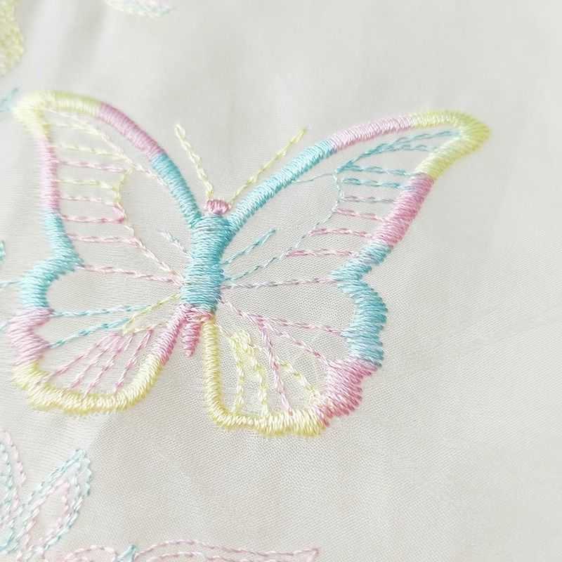夏の女性のための白い新しい中国風の刺繍シャツ、超見栄えの良い、シックなレトロなラウンドネックボタン付きの軽い中国風のトップ|undefined