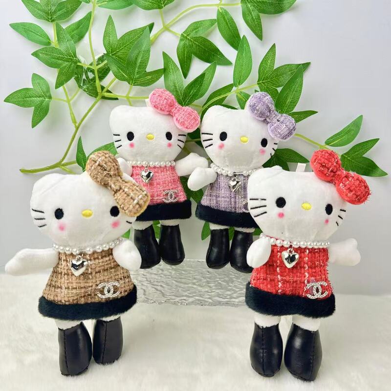 New Winter Christmas Long-Legged Kitty Black Leather Sexy Little Fragrance Kt Heart Necklace Bag Pendant Doll
