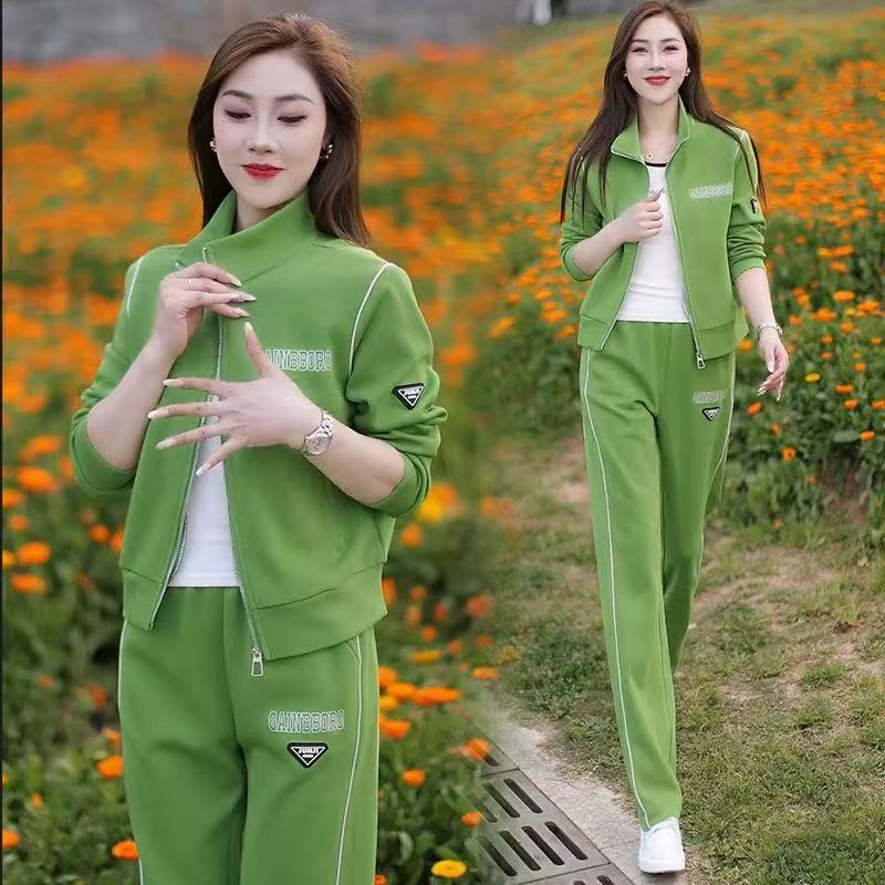 Casual Sports Suit for Women 2026 Autumn New Style Stand-Up Collar Cardigan Straight-Leg Wide-Leg Pants Two-Piece Suit Stylish and Slimming