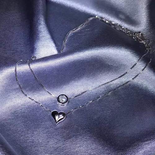 Heart-shaped double-layer necklace for women, one heart and one diamond, Korean style fashionable temperament necklace, versatile accessories, short clavicle chain