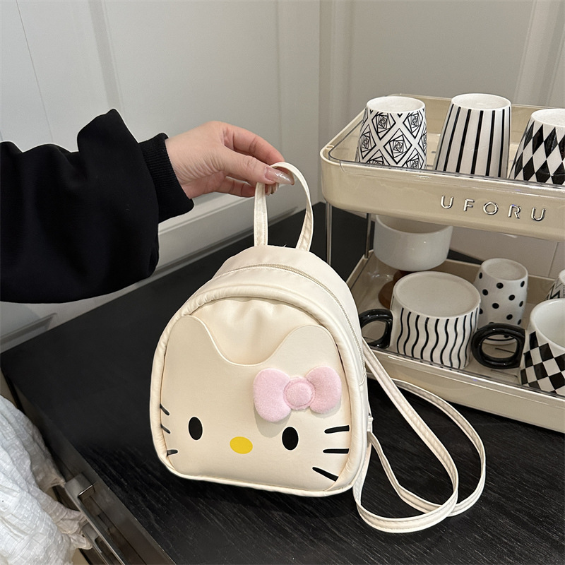 甘くてキュートで多用途なパーソナライズされたカジュアルバックパック女性用ハローキティファッション通勤ニッチシンプルバックパック|undefined