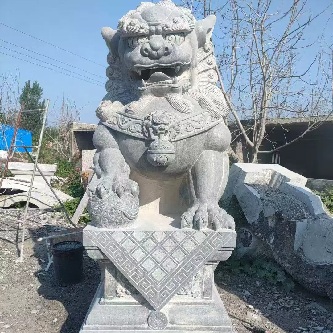 新中式庭院门口石雕狮子摆件酒店景区造景仿古青石狮子观赏摆件