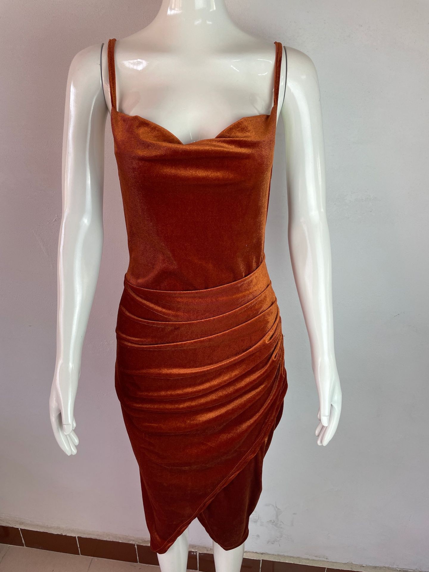 Women's Luxury Velvet Spaghetti Strap Maxi Dress Ruched Detail High Slit Sexy Evening Formal Dresses_ecoleips.com