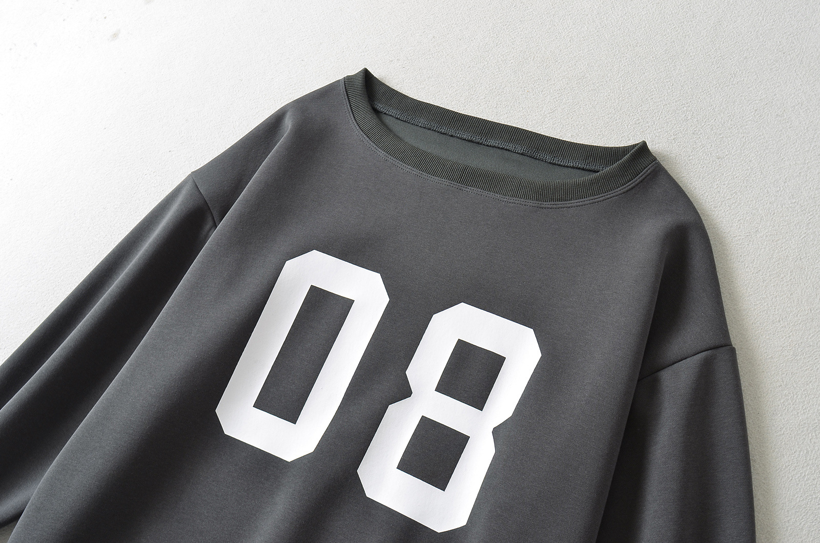 RY24302-24 Felpa casual da casa personalizzata con spalle scoperte, oversize, stile americano, estiva, nuova_voghion.com