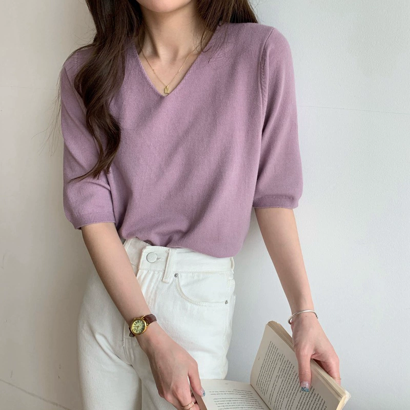 Весенне-летний свободный и универсальный трикотажный топ с v-образным вырезом в корейском стиле и рукавами три четверти.