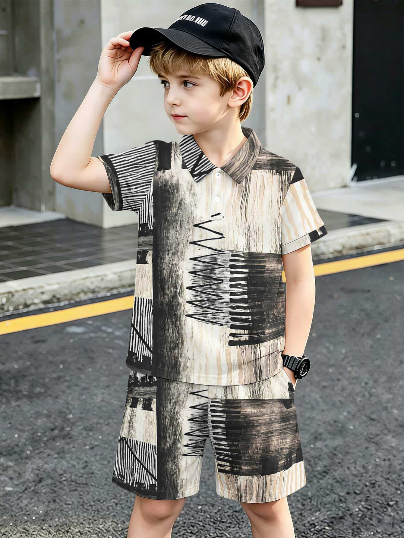 Conjunto de polo e calções para menino com estampado 3d_voghion.com