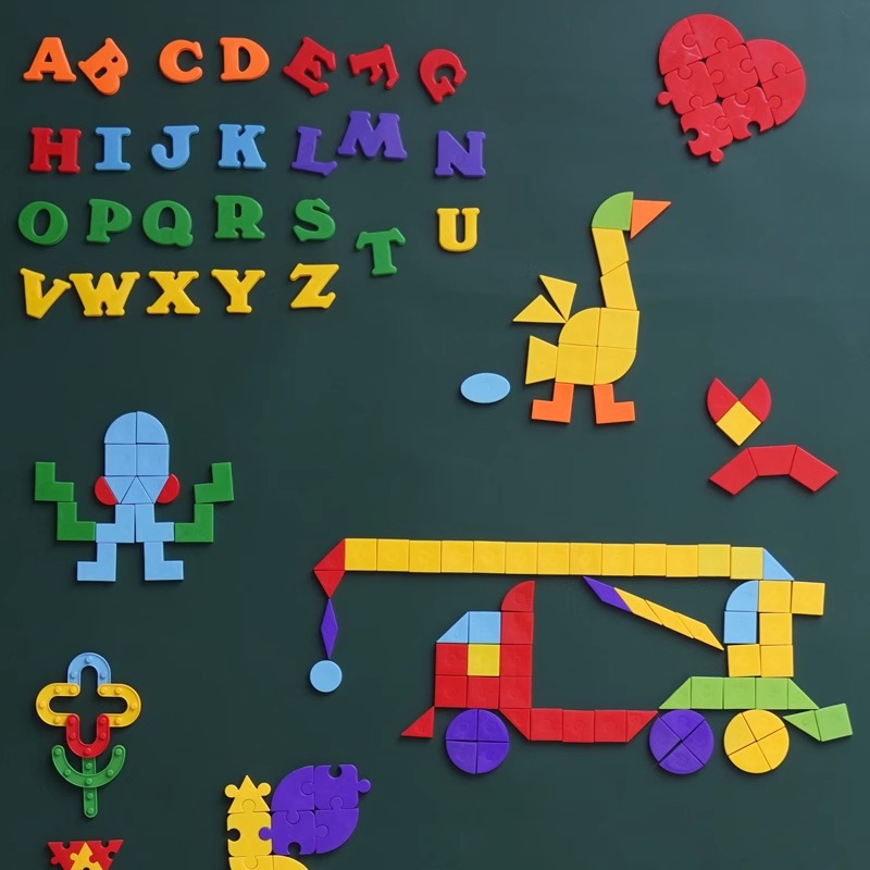 Bloqueo magnético en la pared Jardín de infantes juguetes de pared para niños pared magnética clase magnética absorción siete tablero puzzle pizarra
