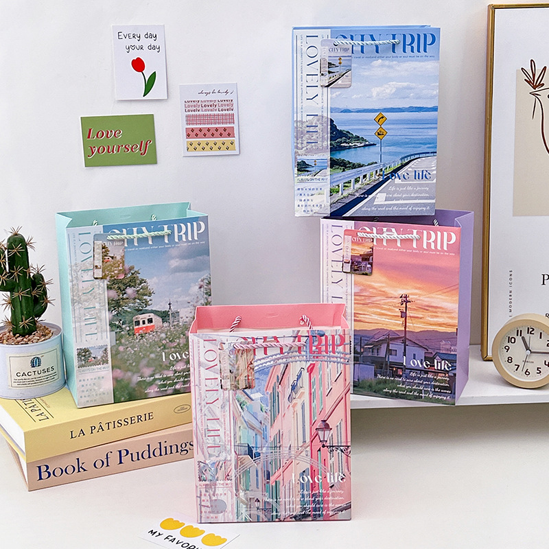 ins风城市风景系列压纹礼品袋礼物包装纸袋高颜值白卡手提袋插画