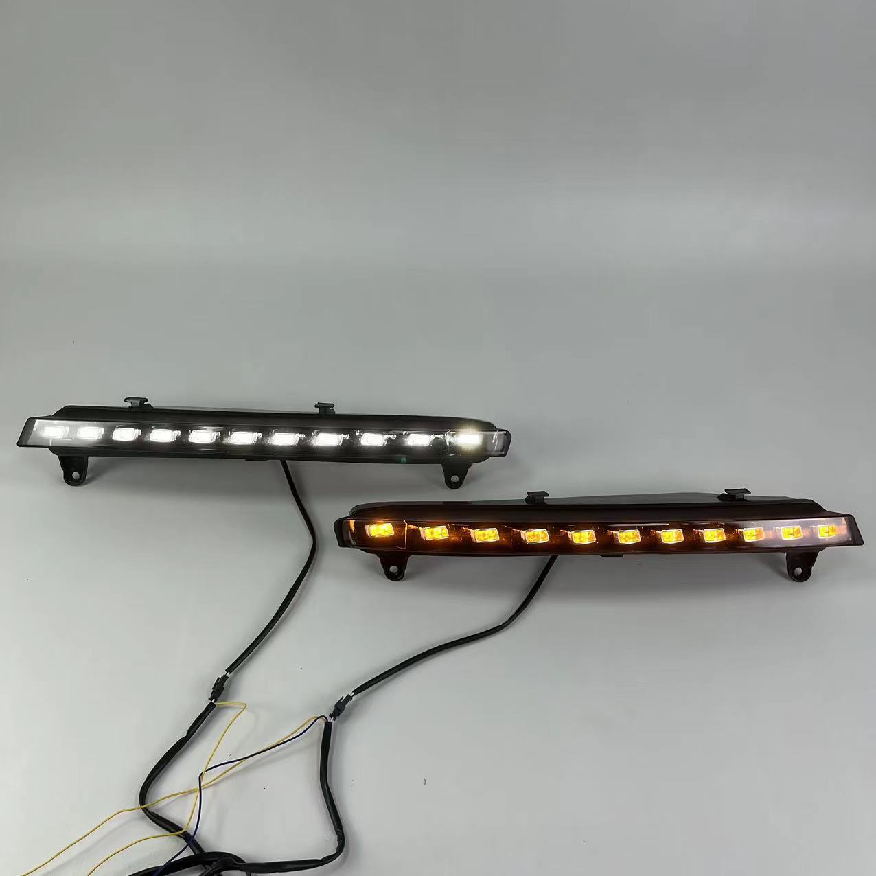 Suitable for Audi Q7 05-09 daytime running light modified front LED daytime running light yellow light turn light