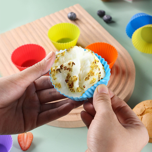 Silicone mold household high temperature resistant handmade creative cake pudding muffin cup candy round puff baking tool