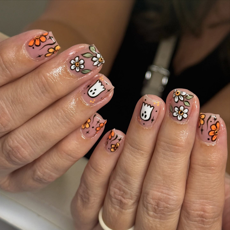 European and American Style 24-Piece Short Square Press-On Nails Halloween Series Ghost Flower Leaf Polka Dot Nail Stickers Fake Nails