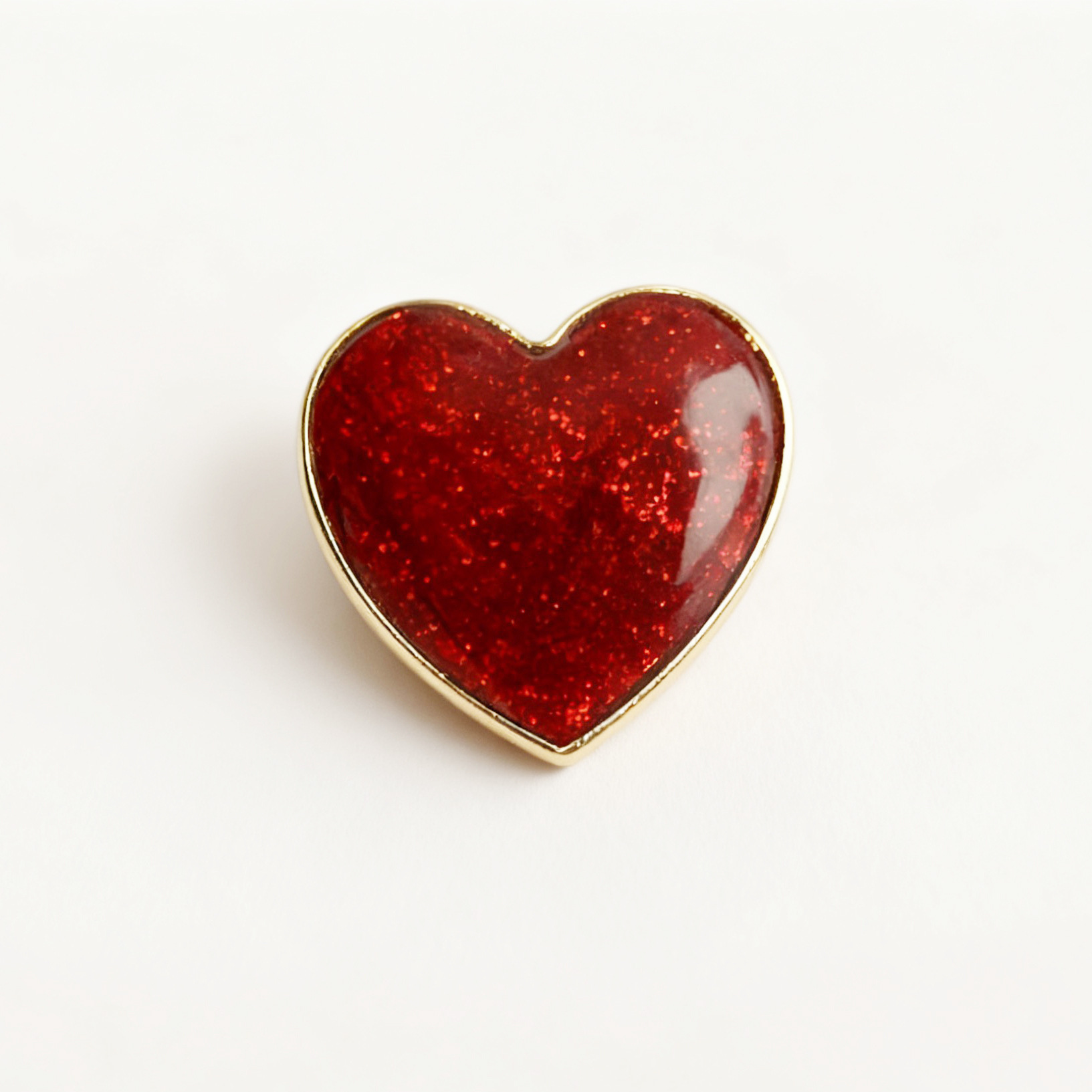 Creative Red Heart Brooch Korean Style Sparkling Heart-Shaped Corsage Women's High-End Suit Jacket Fixed Badge Accessories