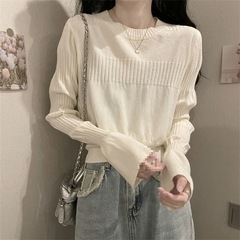 甘いベルスリーブセーター女性のための秋 2025 新デザインニッチラウンドネック無地長袖シックなトップ