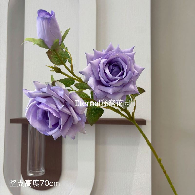 3頭のカローラのバラのシミュレーションモランディ系の結婚式の装飾の造景の偽の花の家の装飾の撮影の道具|undefined