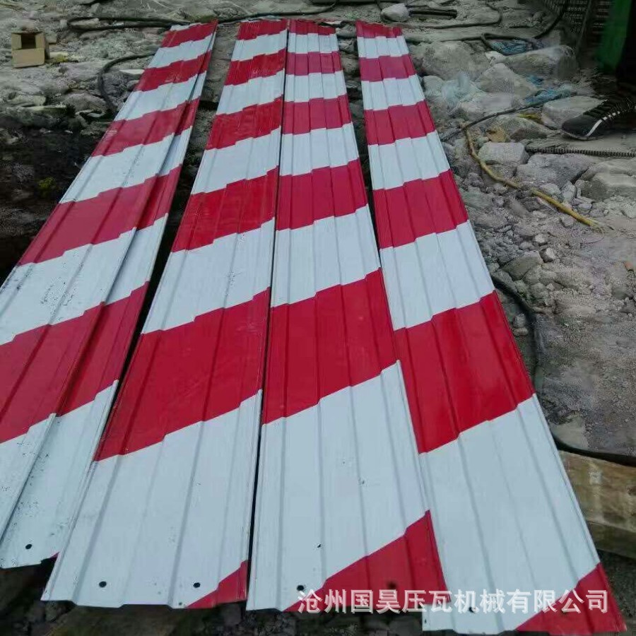 警示带压瓦机 围挡板市政工程压瓦机全套设备各种规格机器厂家