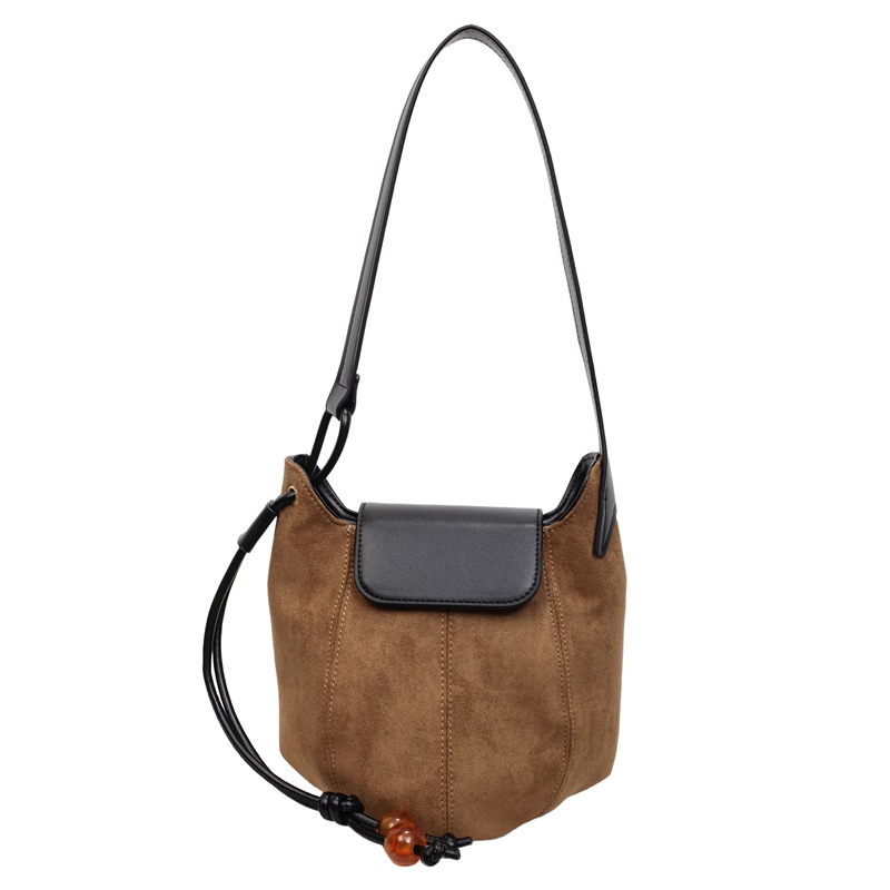 Otoño y invierno bolsos populares de moda mujeres nuevas bolsas de cubo de piel de ciervo transfronterizas de alta calidad retro versátil bolso de hombro