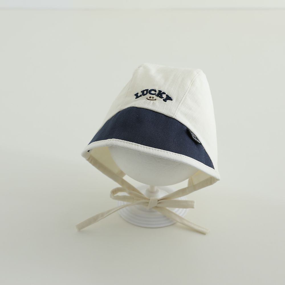 Sombrero coreano para bebés primavera y otoño delgado lazos letras baojou sombrero de corte sombrero de sombrero de abrigo recién nacido puerta de chimenea sombrero de marea