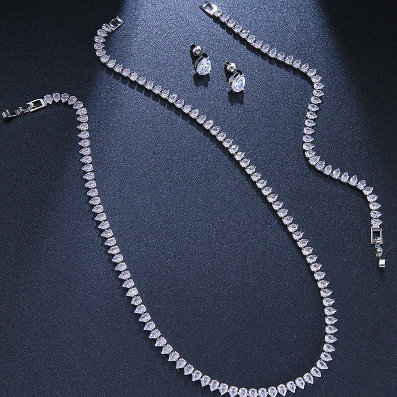 Korean Style Fashionable Bridal Wedding Dress Light Luxury Water Drop Zircon Jewelry Set Necklace Earrings Bracelet Three-Piece Set Accessories