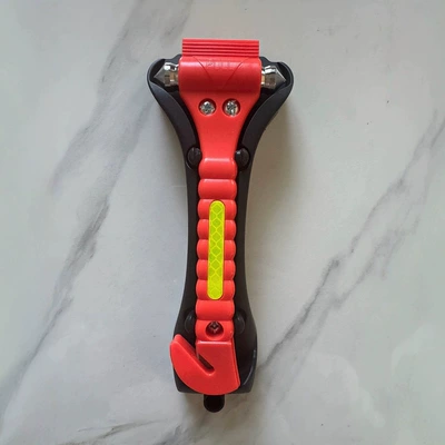 Manufacturers Supply Car Safety Hammer, Car Two-In-One Multi-Functional Life-Saving Hammer, Fire Escape Hammer