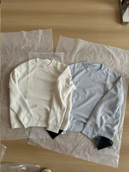 Women's Round Neck Long Sleeve T-Shirt, Spring and Autumn Style, Solid Color, Breathable, Quick-Dry, Sports Casual Top, Simple and Versatile Base Shirt