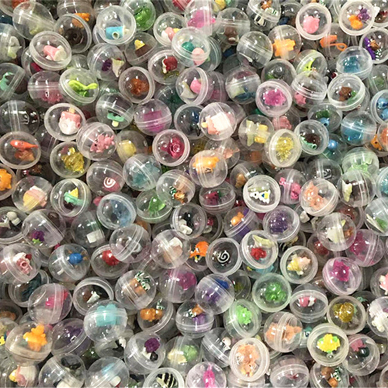 Mixed white doll, 28mm, capsule toy