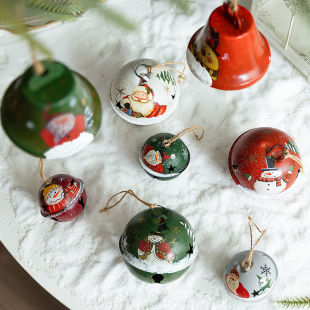 Christmas Tree Bell Pendant Retro Decorative Snowman Pendant Round Opening Iron Santa Claus Landscaping Wind Chime