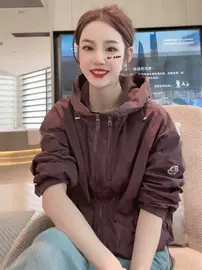 其他短外套;羽绒服;棉衣