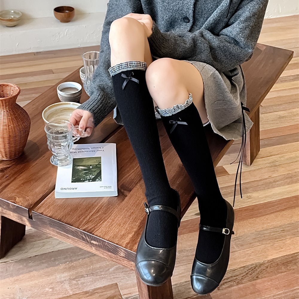 Φθινοπωρινές και χειμωνιάτικες κάλτσες miu με φιόγκο, δαντελωτές γυναικείες κάλτσες με μακριές τσέπες και σωληνωτό πέλος, σε στυλ δαντέλας σε στυλ δάσους._voghion.com