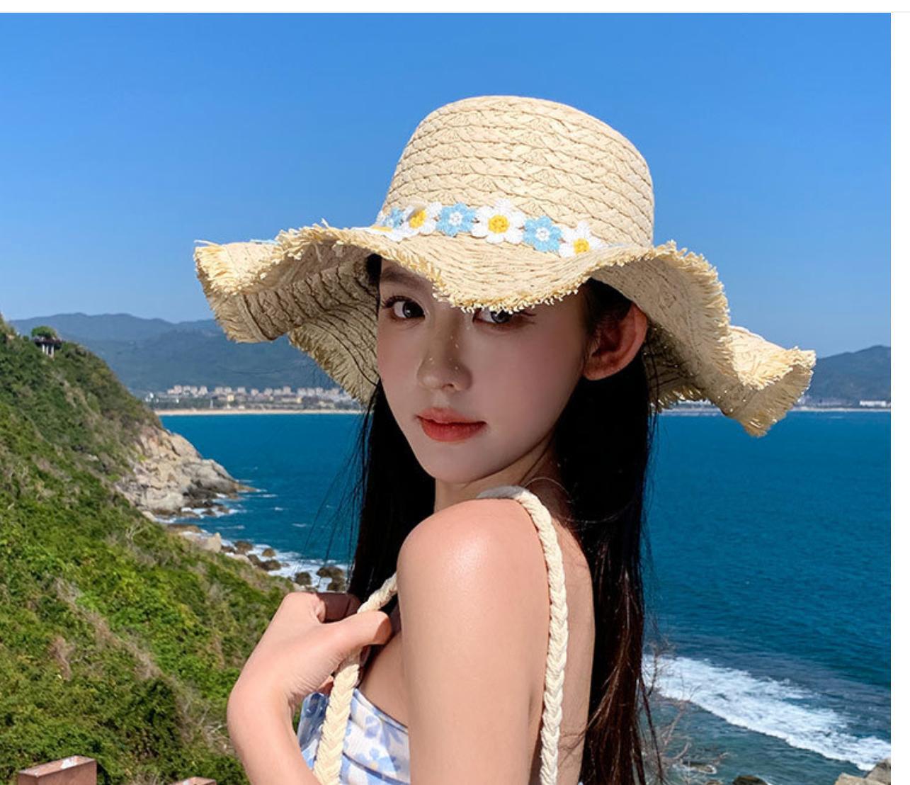 020 화환형 블루 & 화이트 플라워 웨이브 베이지 (챙 길이 11cm)