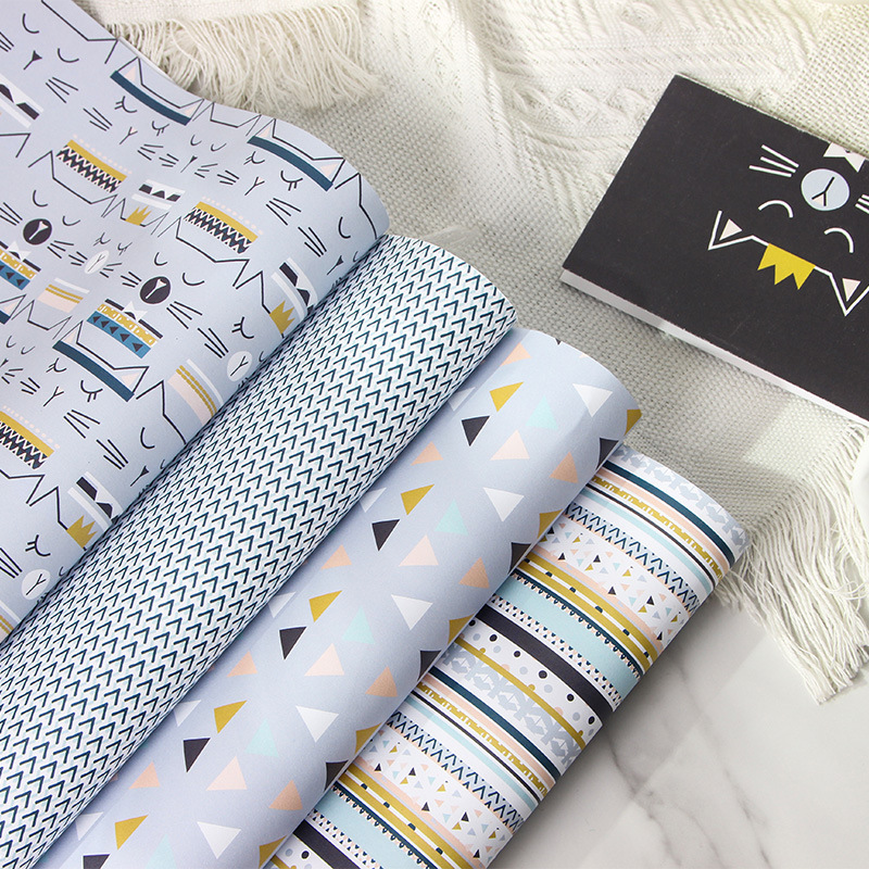 Transfronterizo nuevo 80g papel Kraft blanco papel de regalo de cumpleaños del Día de San Valentín papel de regalo DIY papel de línea al por mayor