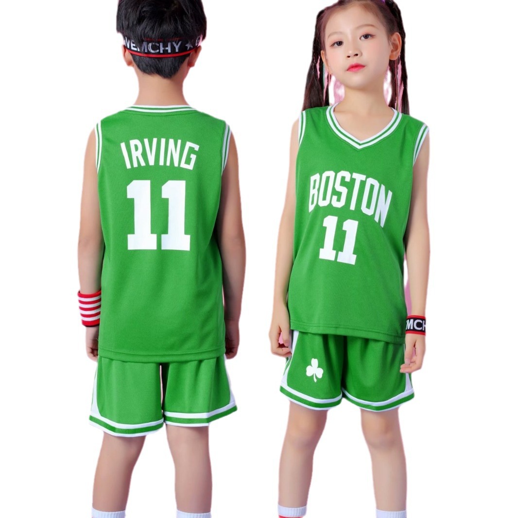 子供の倉庫のボールの服を卸売りします。