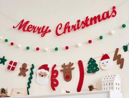 毛球+红色字母拉旗+图案拉旗