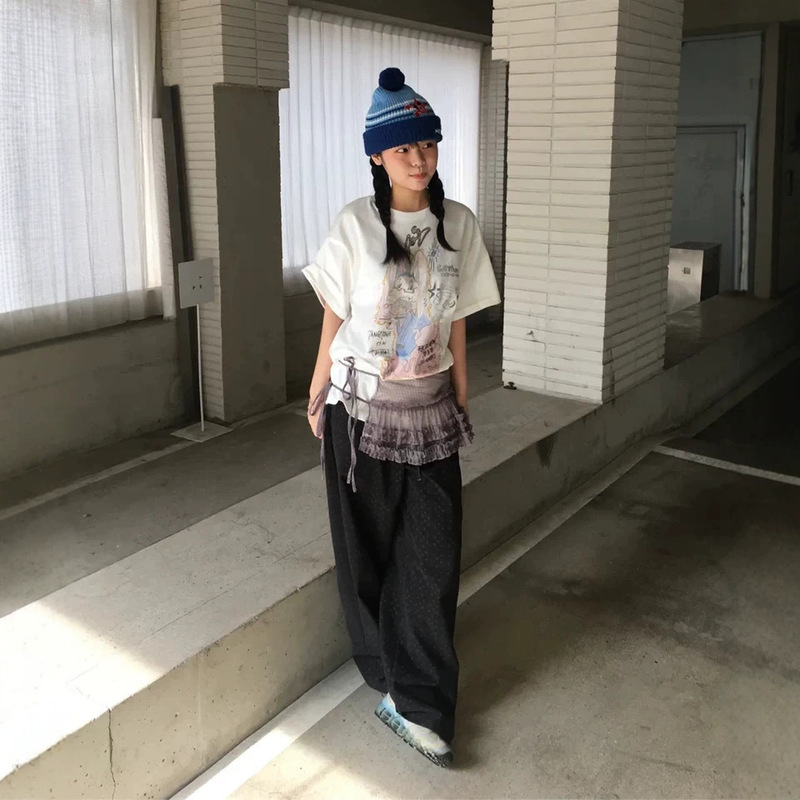 In Stock 25 Years Spring and Summer Korean Designer Trendy Brand Hand-Painted Graffiti Rabbit Short-Sleeved Casual Loose T-Shirt for Women