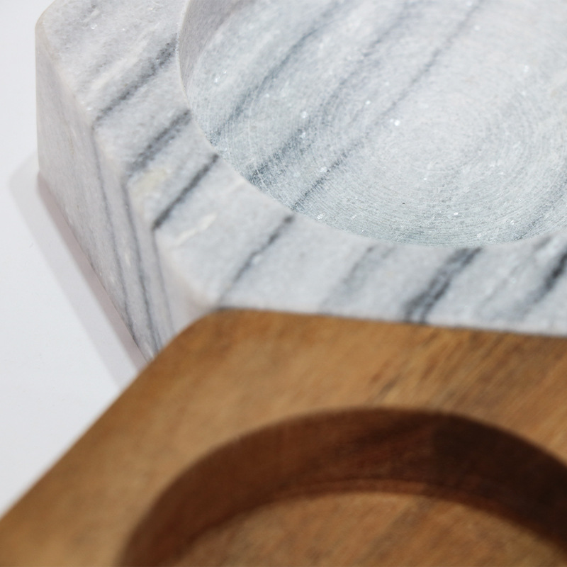 ����ֱ������ʯƴ�Ӳ����Ҷ�Ѳ�С���̼��ò貦��ɷֲ���